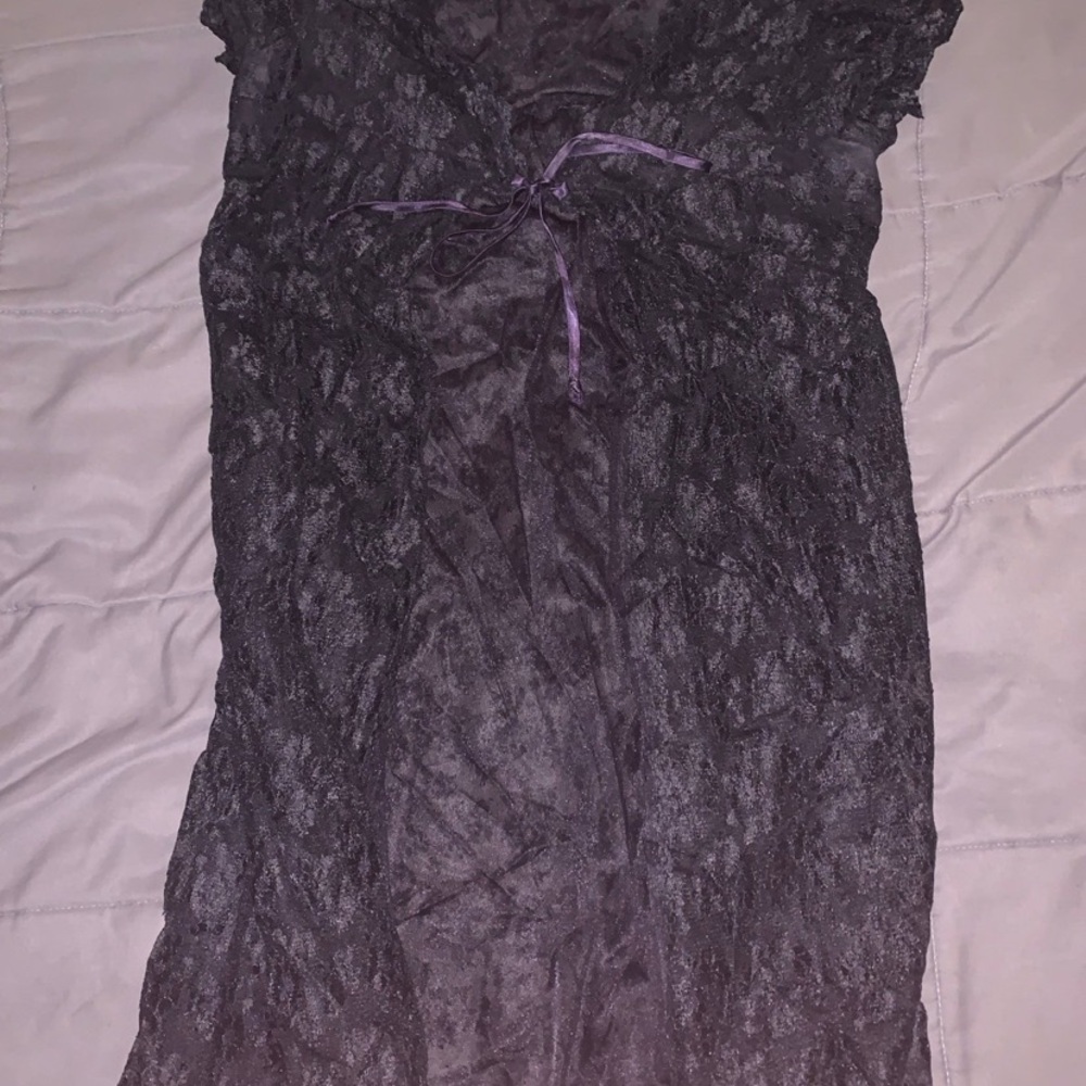 Women’s Black lace short sleeved cardigan one size